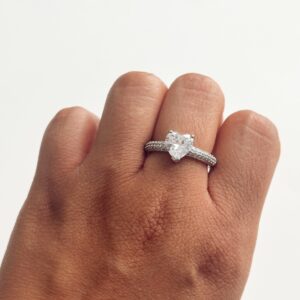 Anillo de corazón